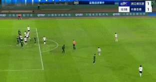 1746103675874007054.gif 卢卡斯乌龙.gif